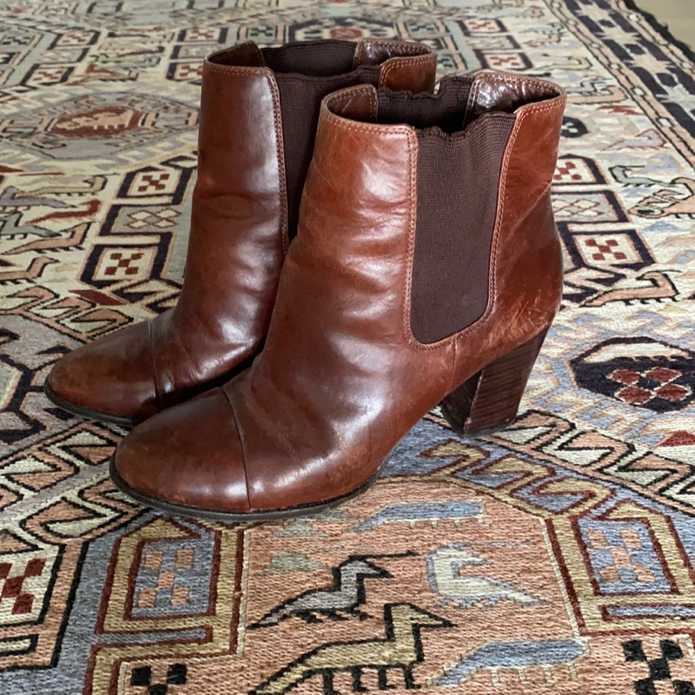 Saks Fifth Ave - Black Label (brand) booties